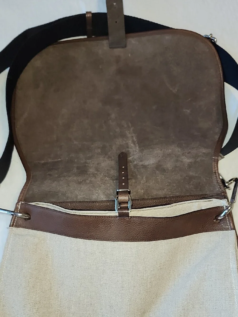 Brown Italian Leather Messenger Bag with Adjustable Strap